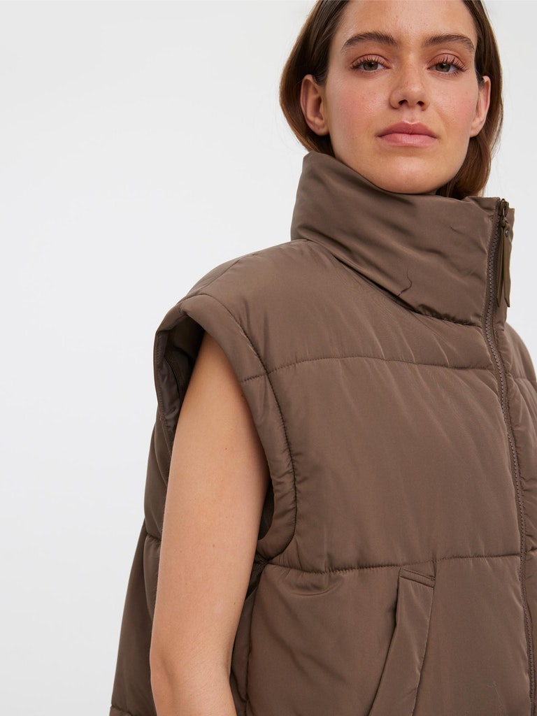 FINALE SALE- Miley short padded jacket with removable sleeves, CHOCOLATE CHIP, large